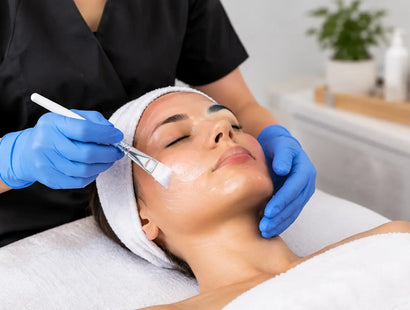 Best Gloves for Estheticians That Work All Day