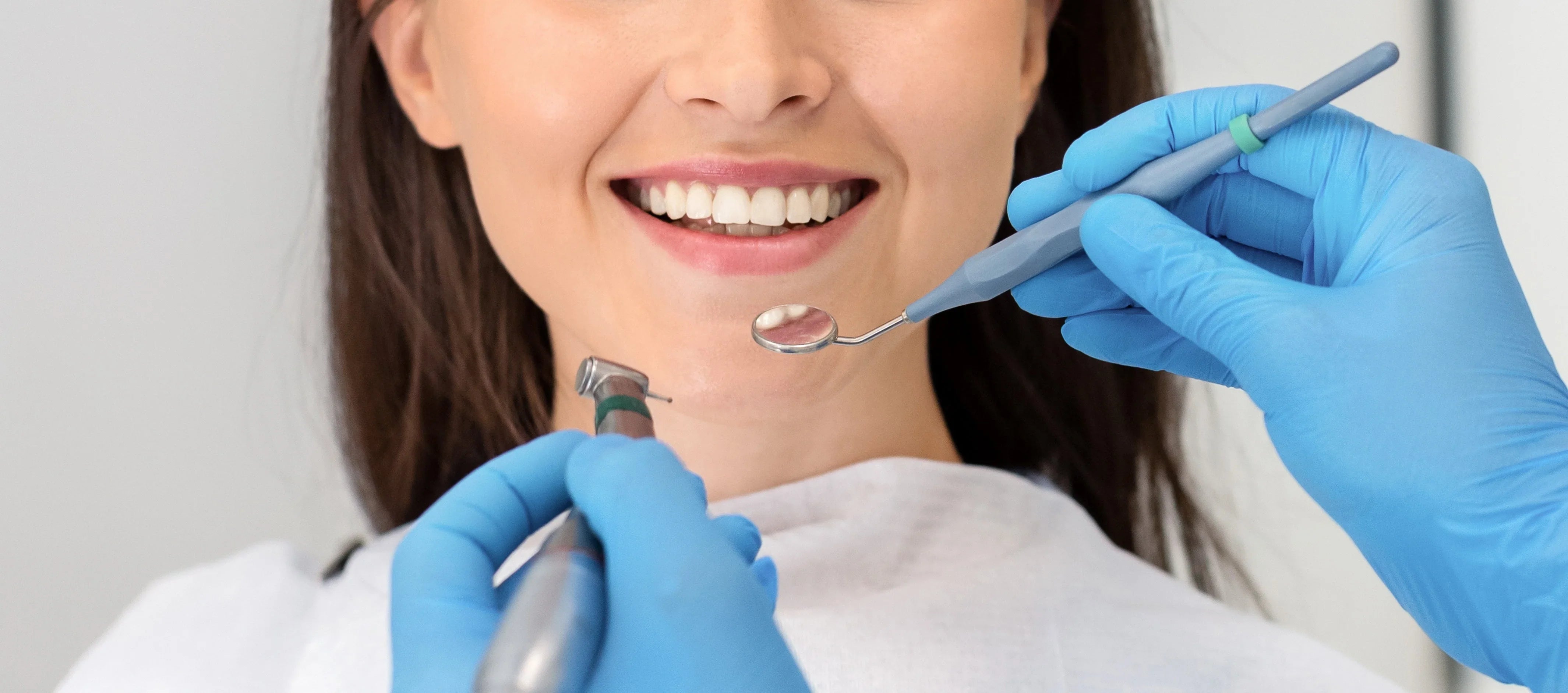 How to Choose the Suitable Dental Gloves for your Dental Practice