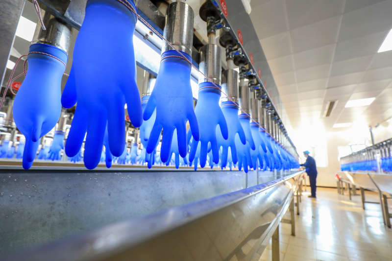 The Secret to Superior Disposable Gloves: Why Double Dipping Beats High-Speed Production
